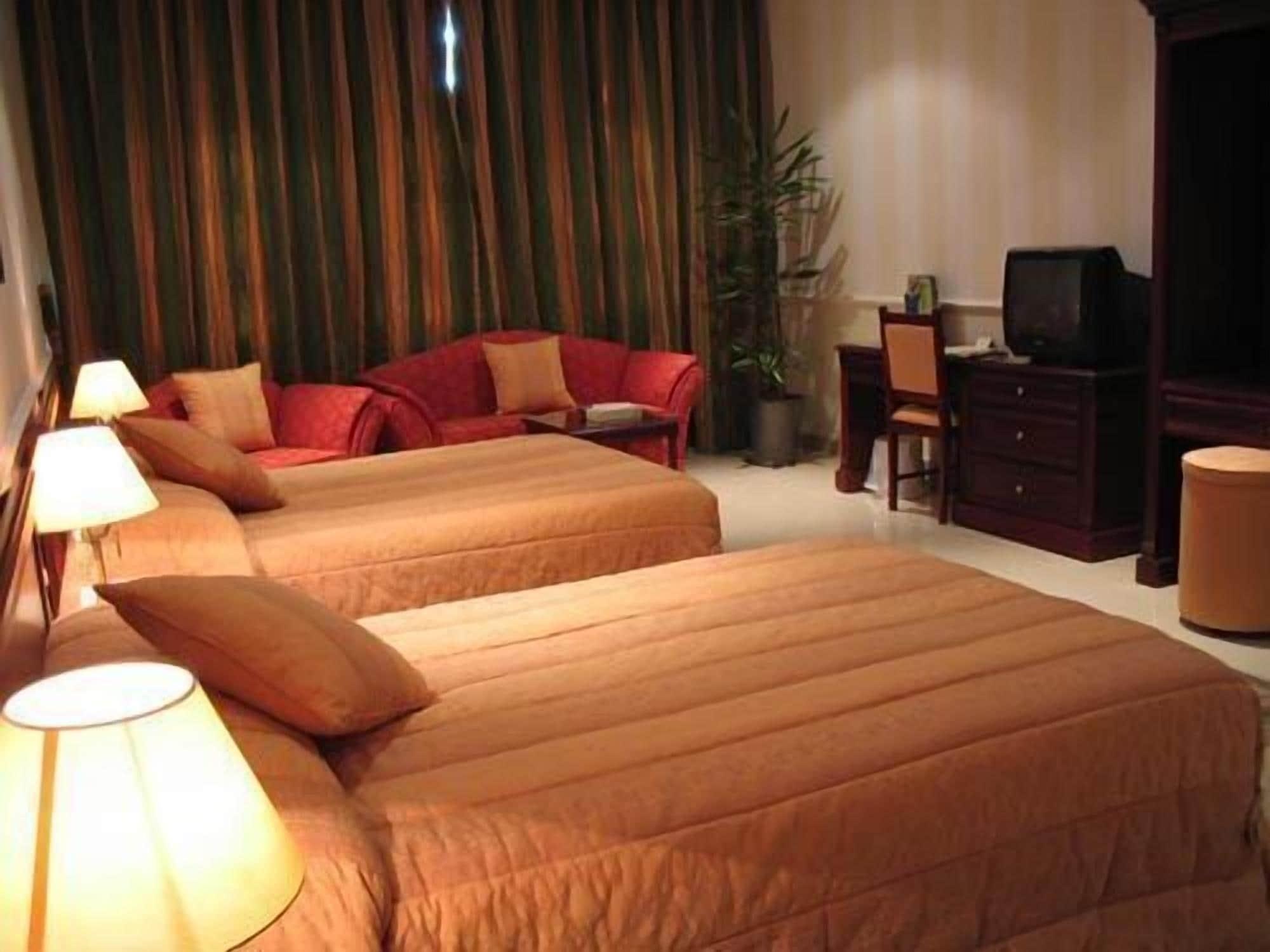 Al Bustan Hotel ドーハ エクステリア 写真